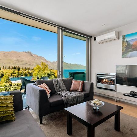 Modern Executive Living In Pounamu Квінстаун Екстер'єр фото