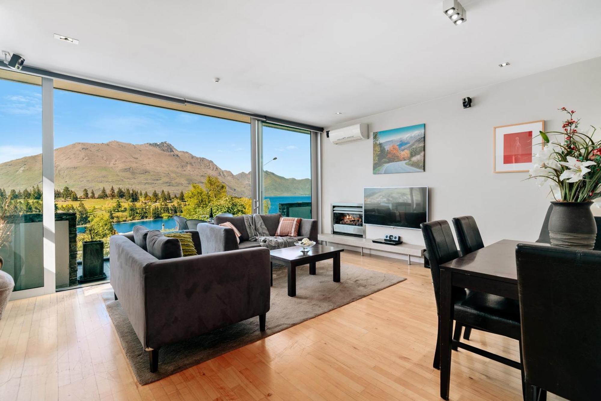Modern Executive Living In Pounamu Квінстаун Екстер'єр фото